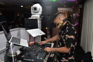 DJ Services, DJ, DJ rental, Pro Dj, JB Pro Live, DJ Tony Tunes